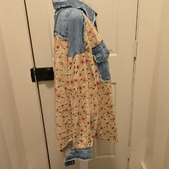 BiBi Blue Floral Denim Oversized Button Up Shirt Rustic - Picture 7 of 9